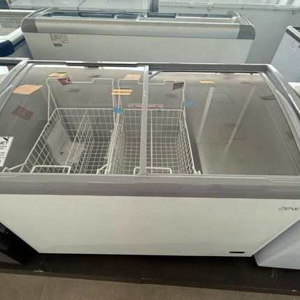 Zenet Chest Freezer 600 Litres ZF600RXG
